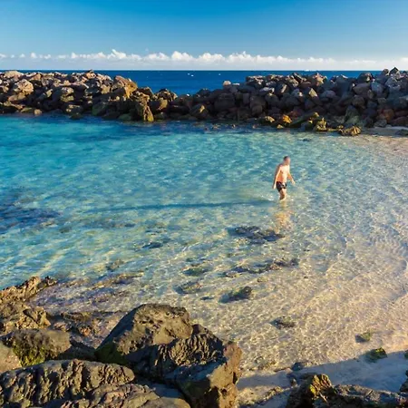 Julianne 1 Puerto del Carmen (Lanzarote)